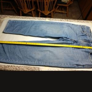 Vintage Levi Strauss & Co. Men's 550 size w38 x L32, gently used (pair 77)